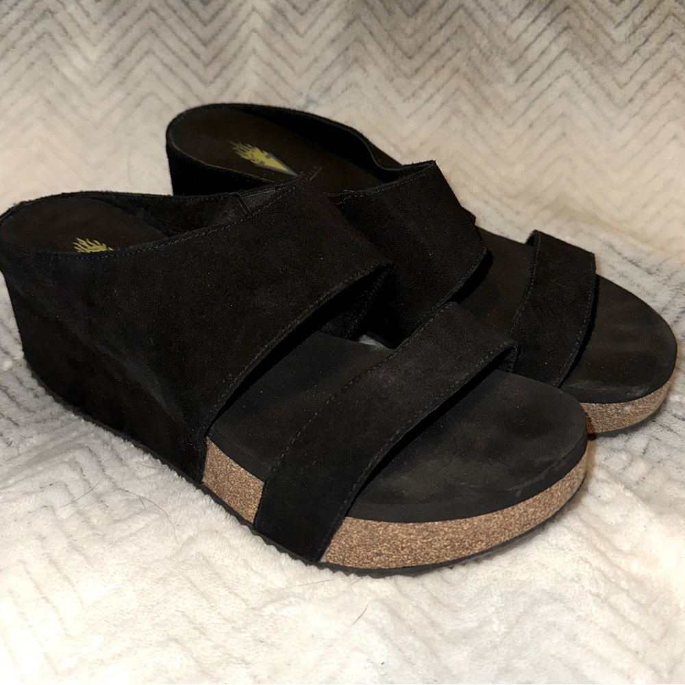 Volatile Women’s August Black Wedge Sandal Sz 8 - Picture 2 of 4